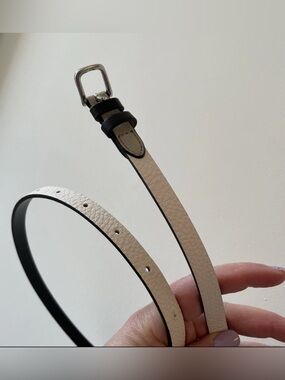 Super Skinny Women's Belt Cream With Black accents, Loops 10